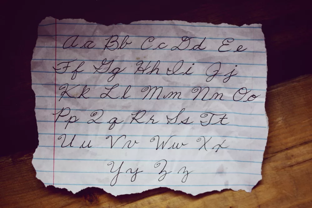 Mastering the Majestic Cursive 'V': Unraveling its Unique Charms